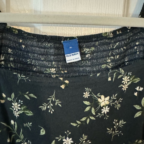 🇺🇸 3/$15 Old Navy - Puff-Sleeve Smocked Floral-Print Swing Blouse XL navy blue - Picture 3 of 6